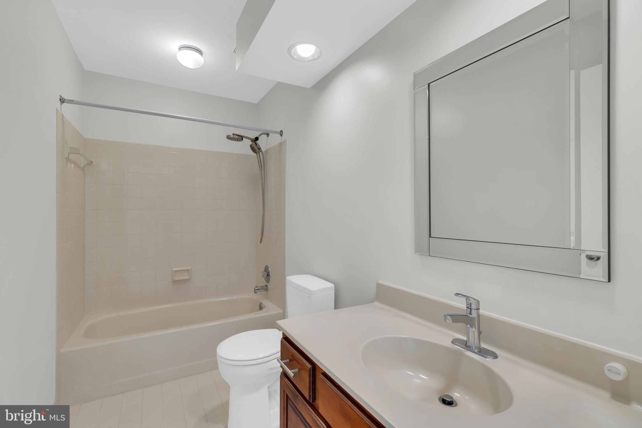 TRIPLE RIDGE - Residential