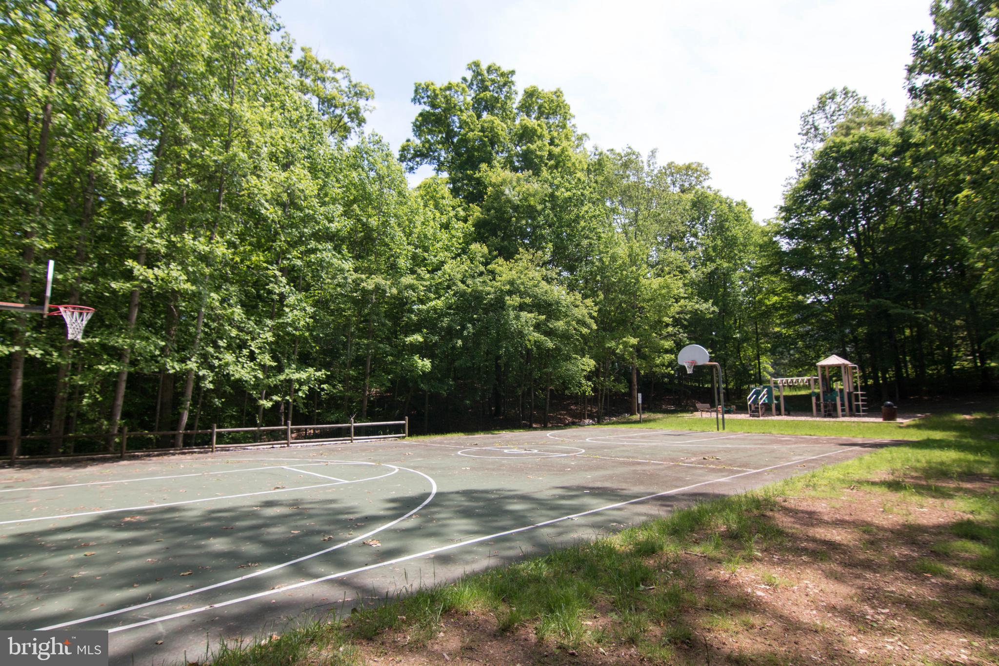 TRIPLE RIDGE - Residential