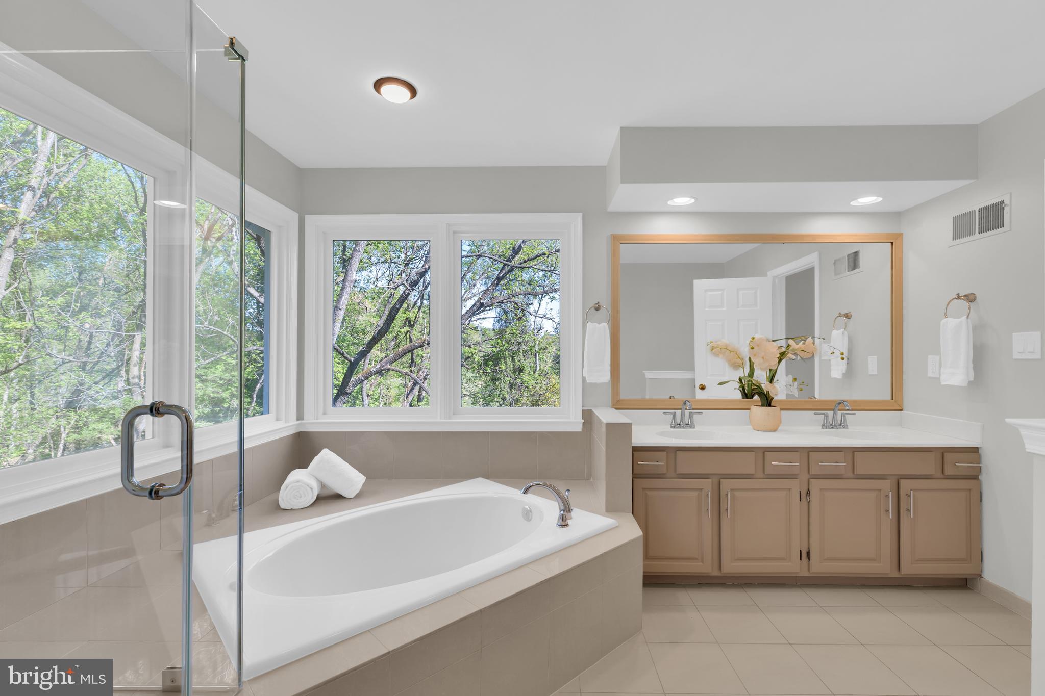 TRIPLE RIDGE - Residential