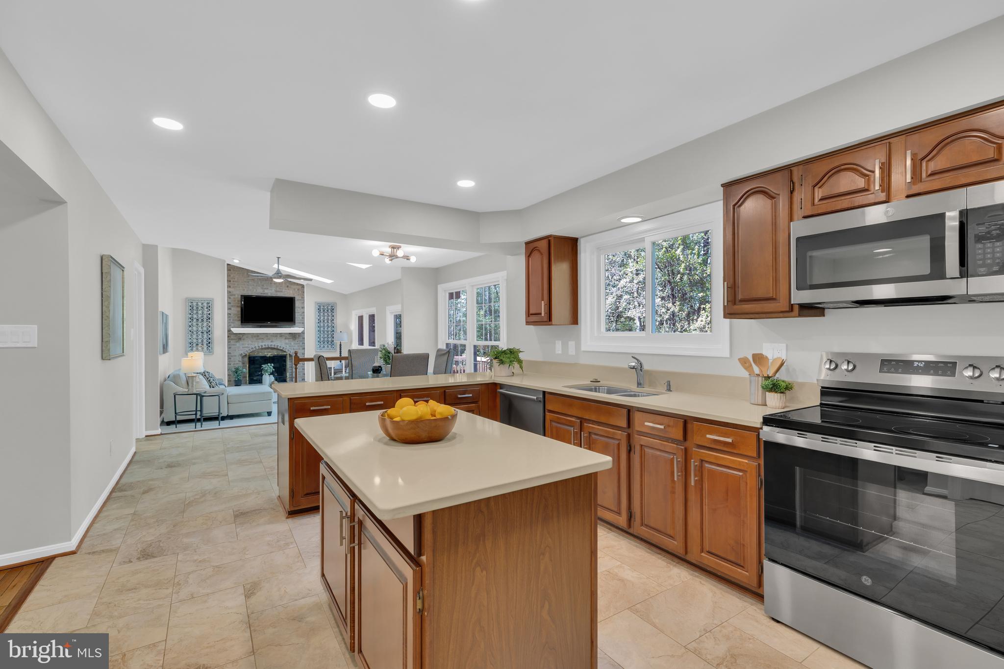 TRIPLE RIDGE - Residential