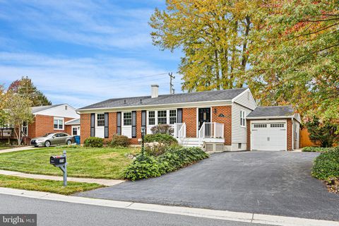 Photo of 378 Hobart Drive, NEWARK, DE 19713 (MLS # DENC2090478) Photo of 378 Hobart Drive, NEWARK, DE 19713 (MLS # DENC2090478)