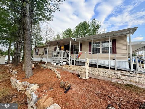 Mobile Home For Sale - 203 Faith Drive<br/> NEW RINGGOLD, PA 17960