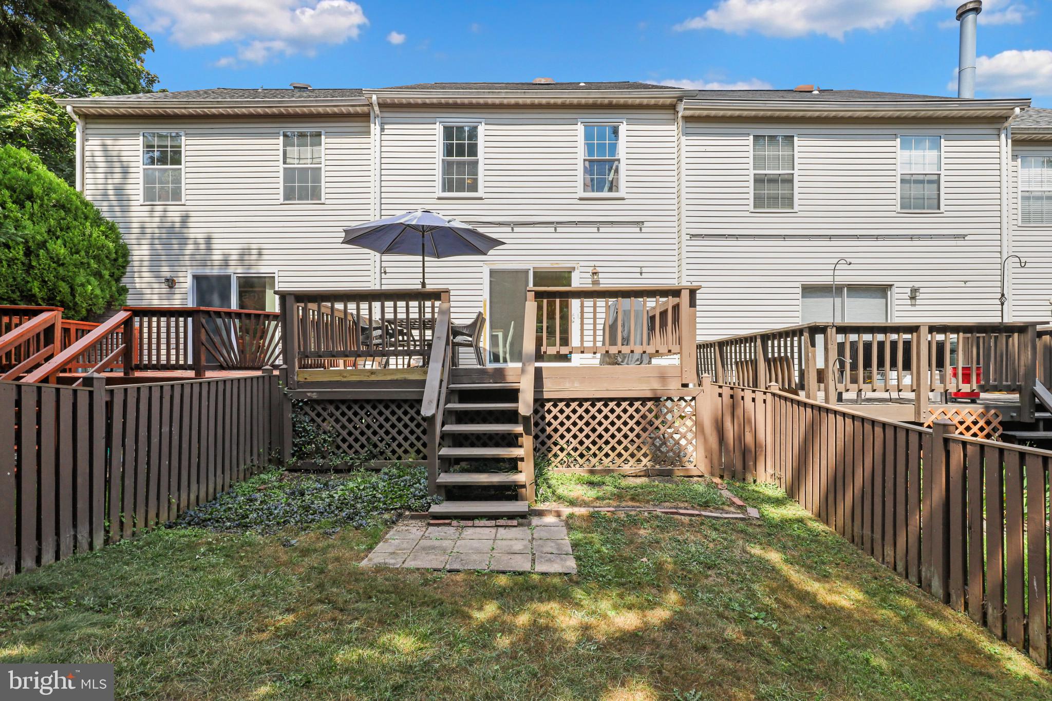 HUNTERS RUN - Residential