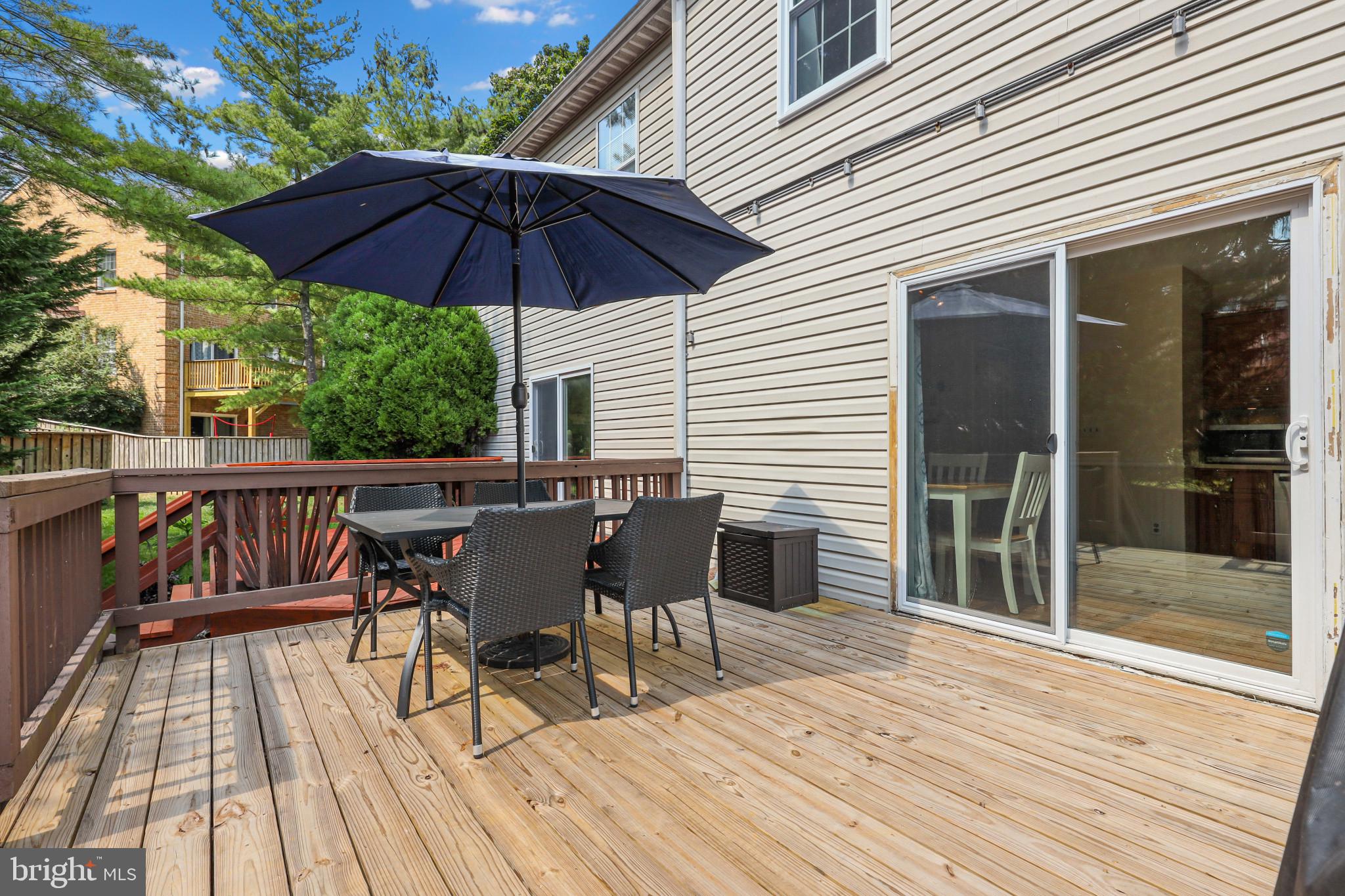 HUNTERS RUN - Residential