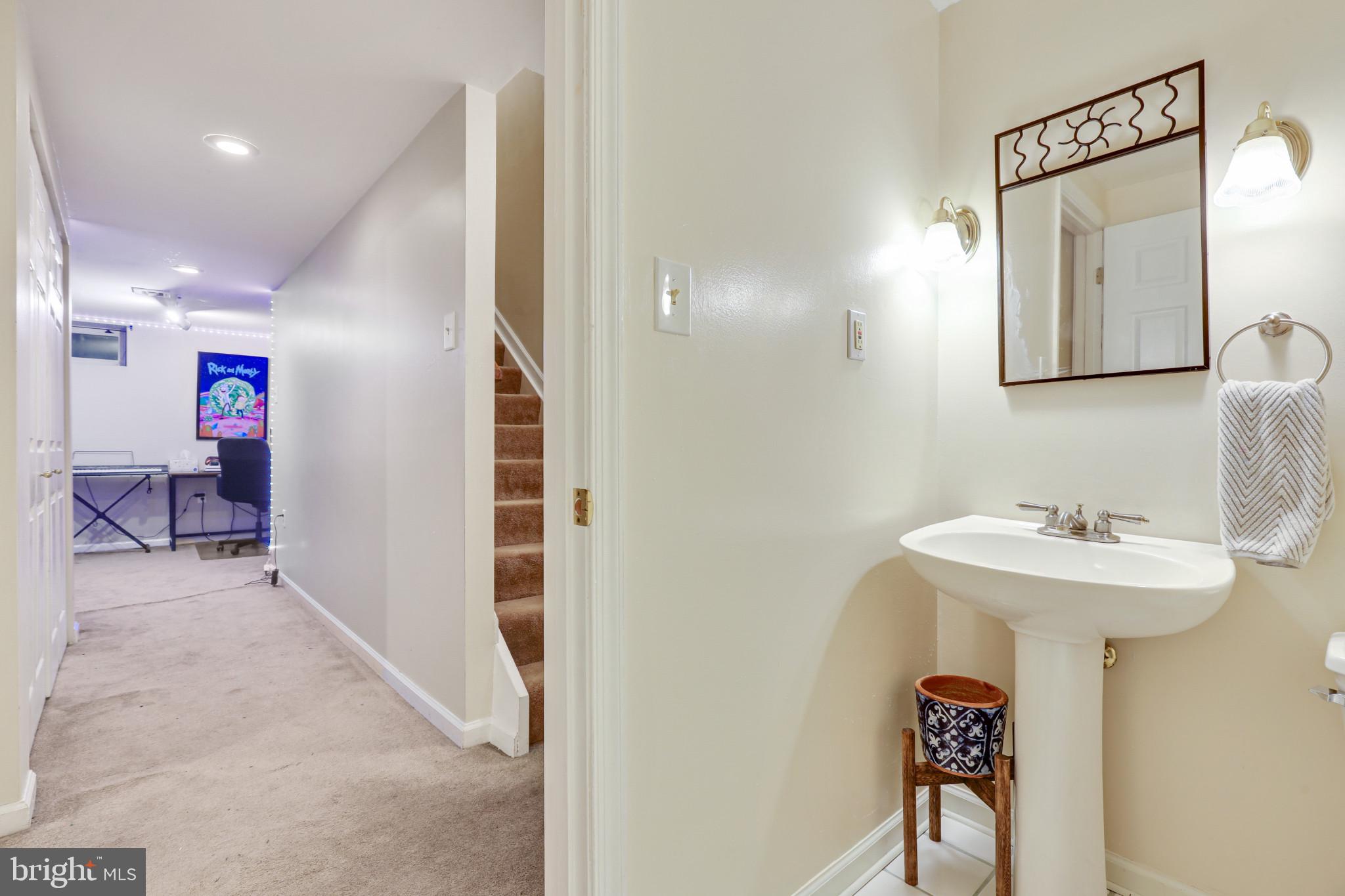 HUNTERS RUN - Residential