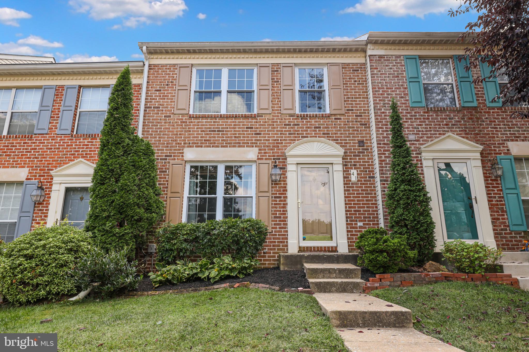 HUNTERS RUN - Residential