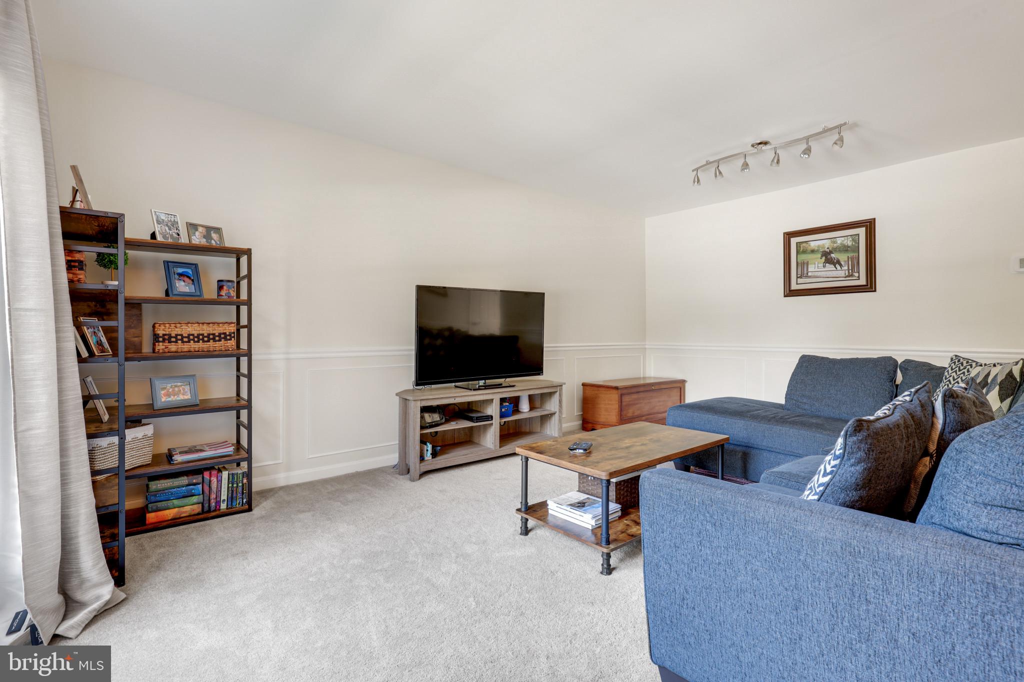 HUNTERS RUN - Residential