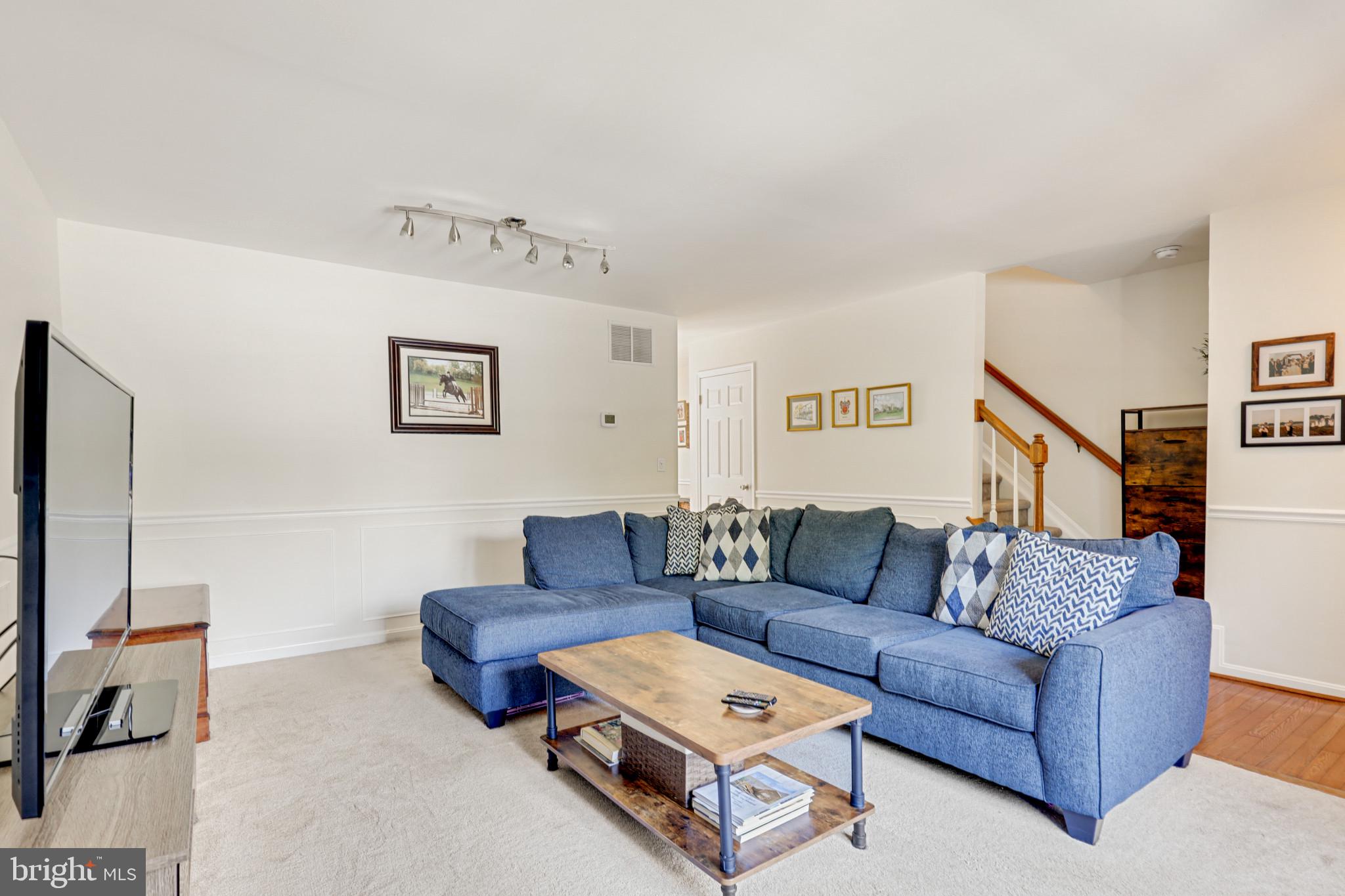 HUNTERS RUN - Residential