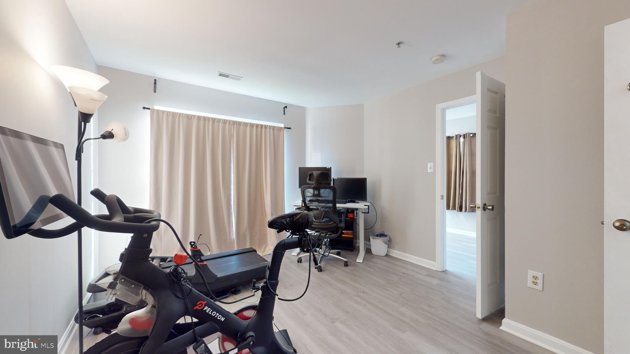 ACTON LANE - Residential