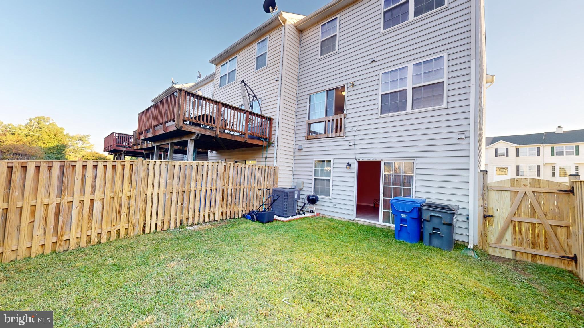 ACTON LANE - Residential