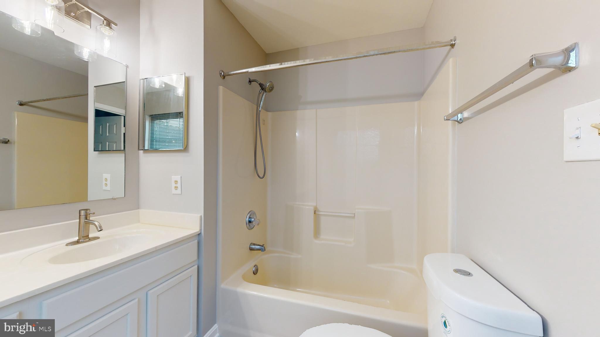 ACTON LANE - Residential