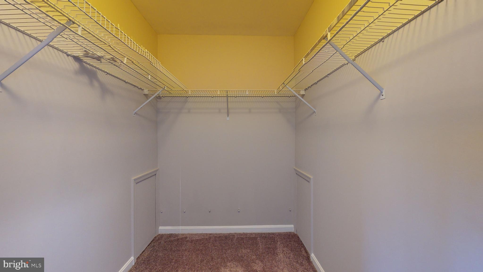 ACTON LANE - Residential