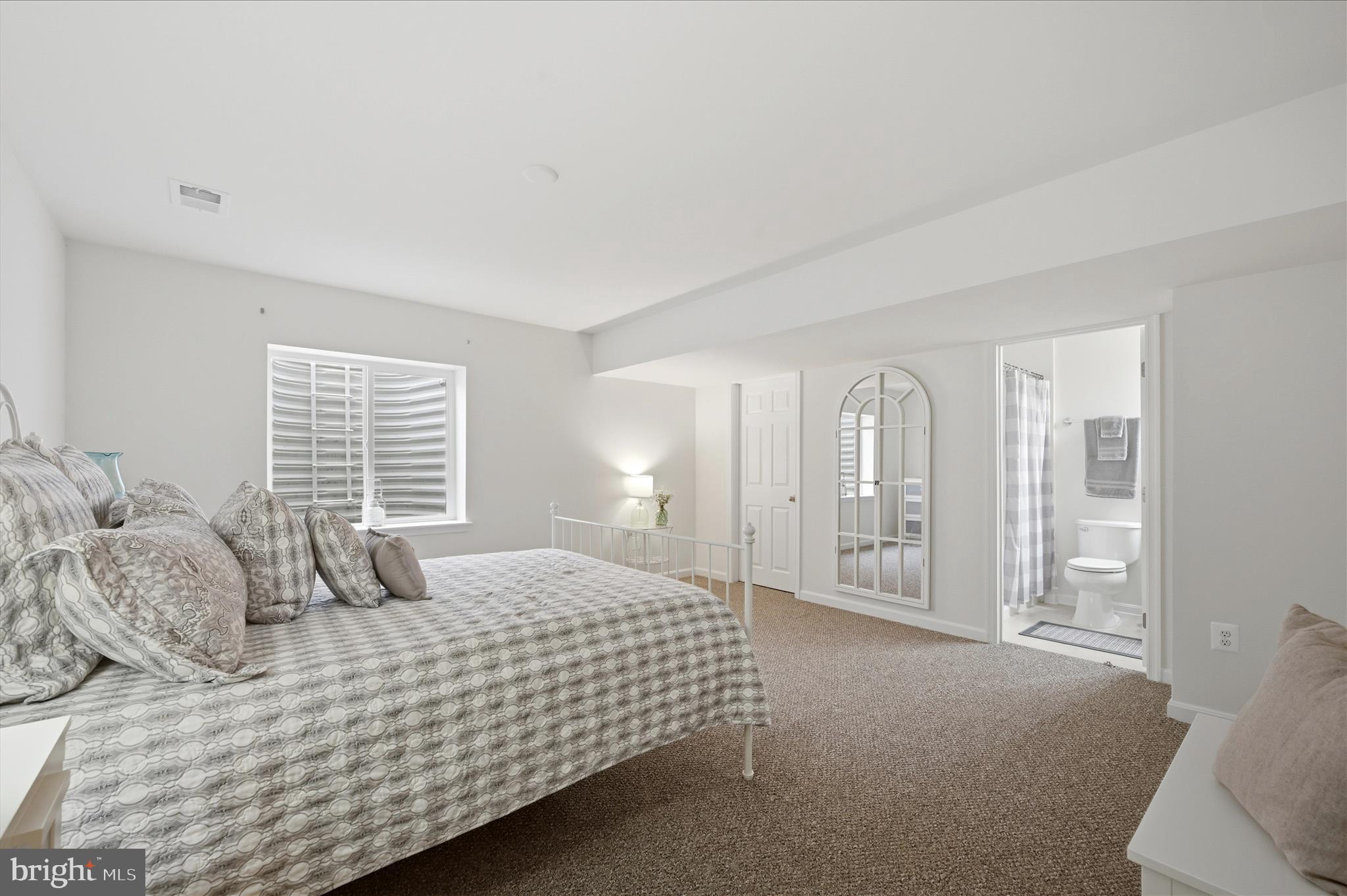 SHENANDOAH SPRINGS - Residential