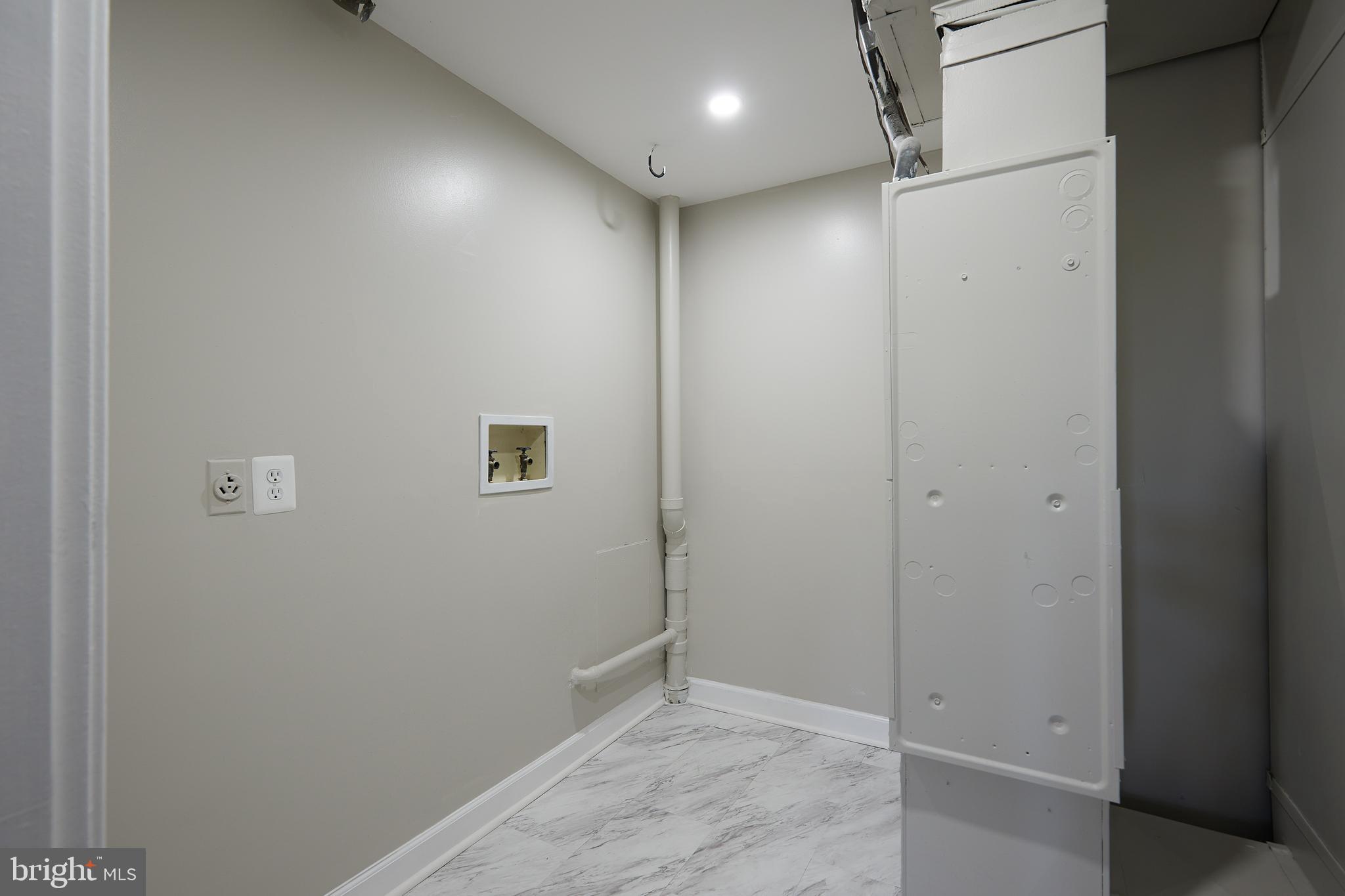 THOMAS CHOICE WEST - Residential