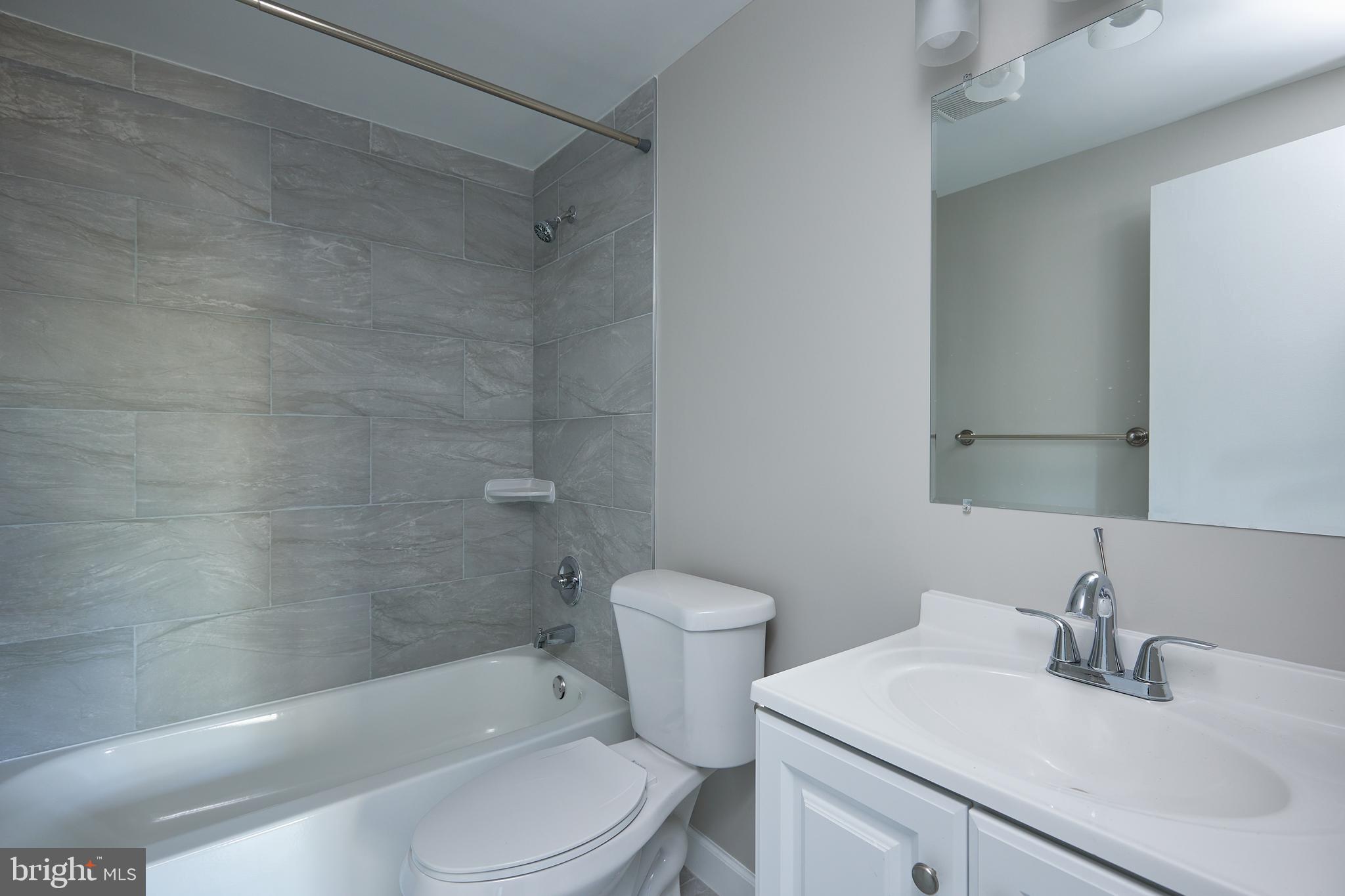 THOMAS CHOICE WEST - Residential