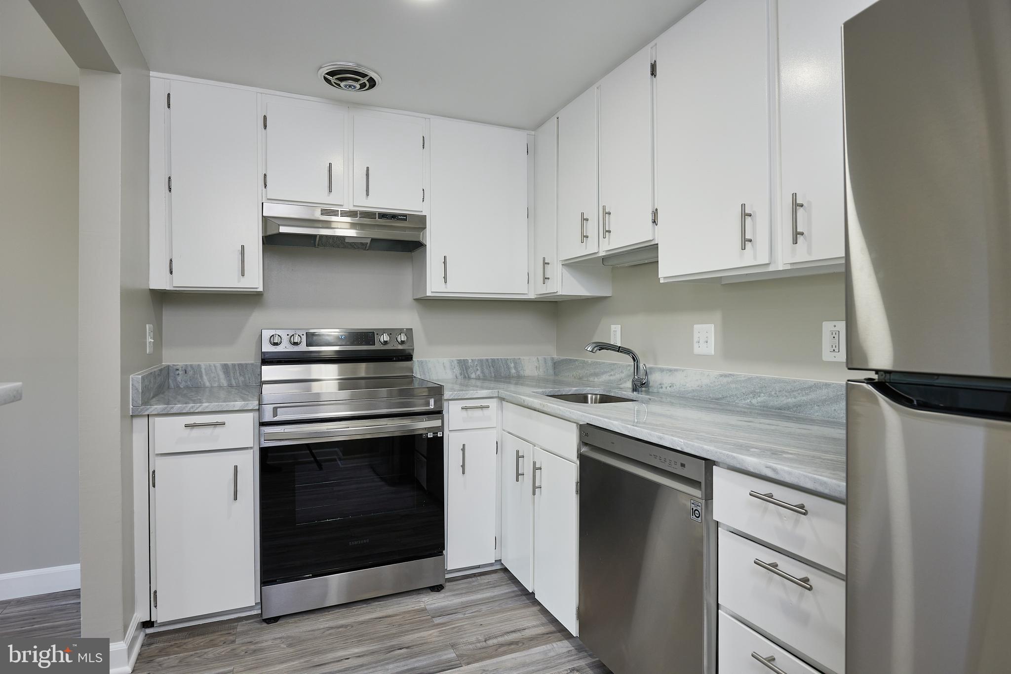 THOMAS CHOICE WEST - Residential