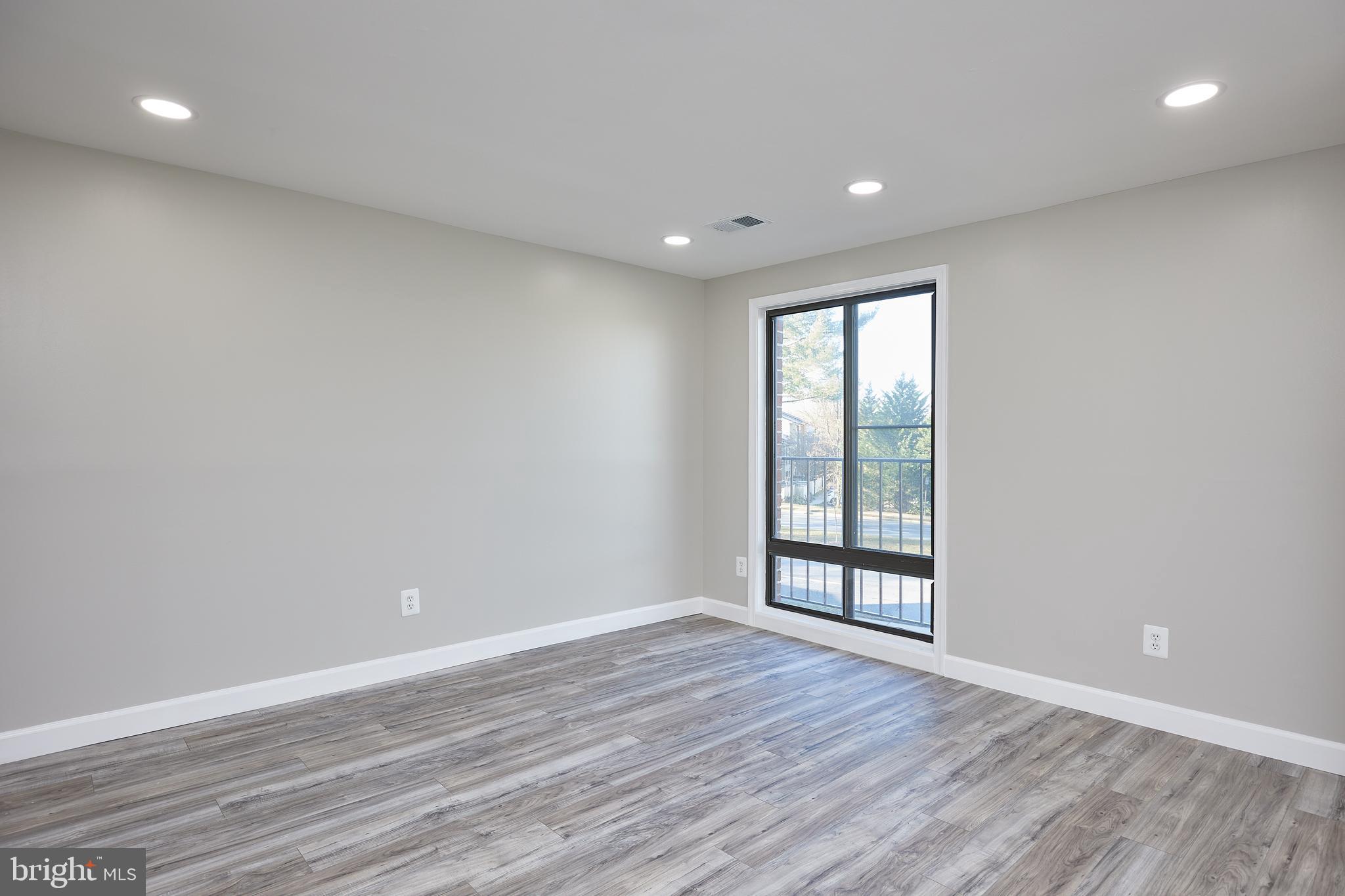 THOMAS CHOICE WEST - Residential