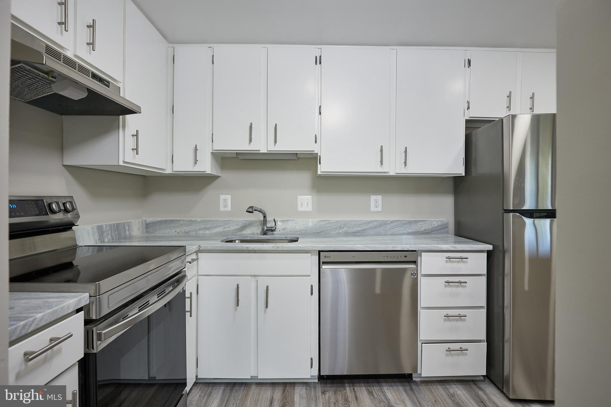 THOMAS CHOICE WEST - Residential