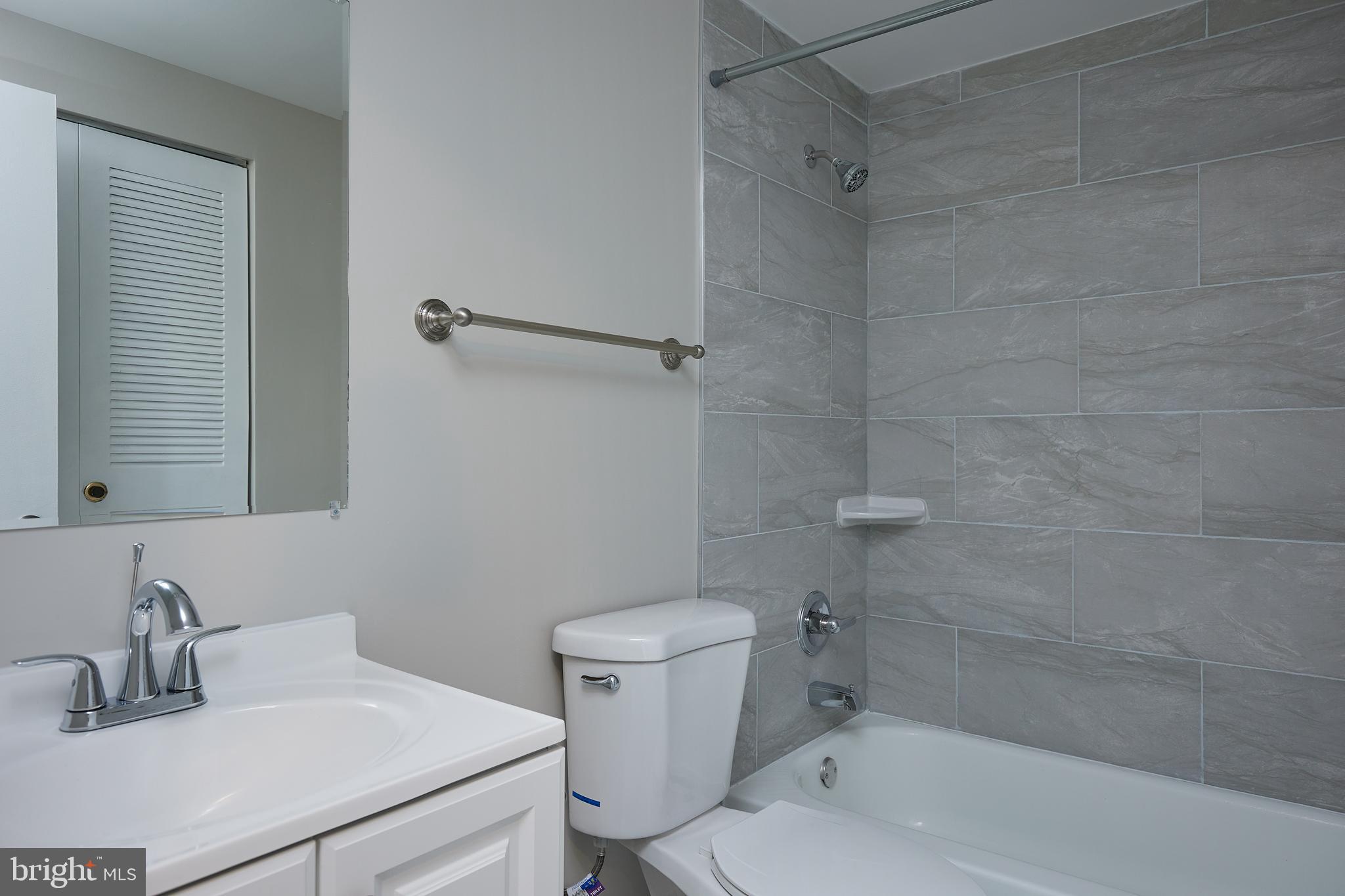 THOMAS CHOICE WEST - Residential