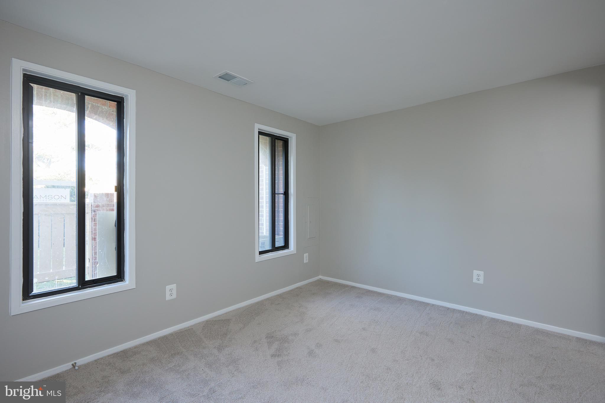 THOMAS CHOICE WEST - Residential