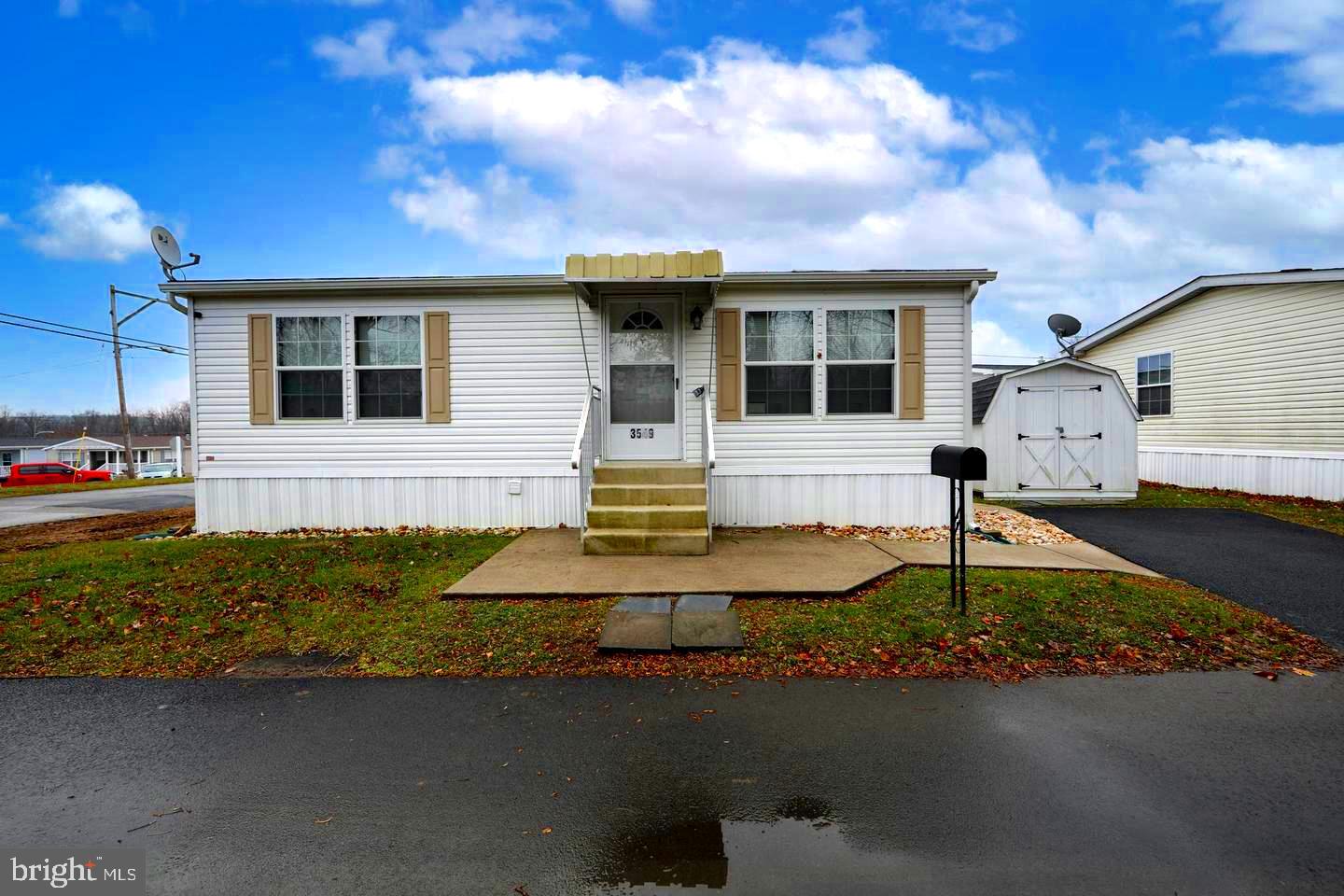 3549 LILAC AVENUE T 3549