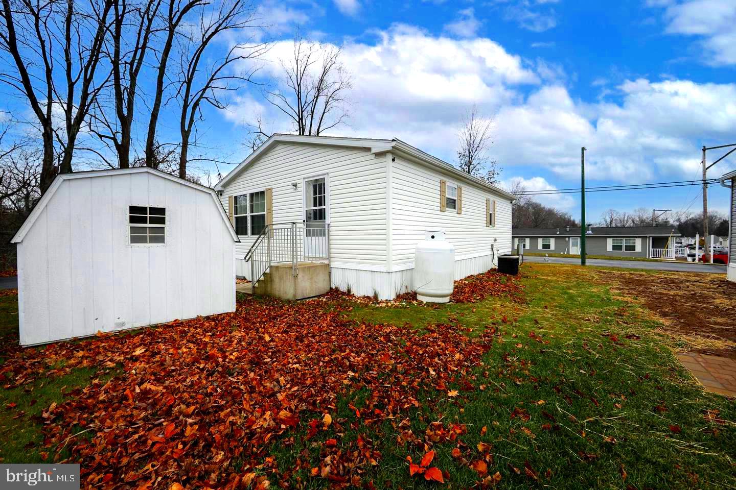 3549 LILAC AVENUE T 3549