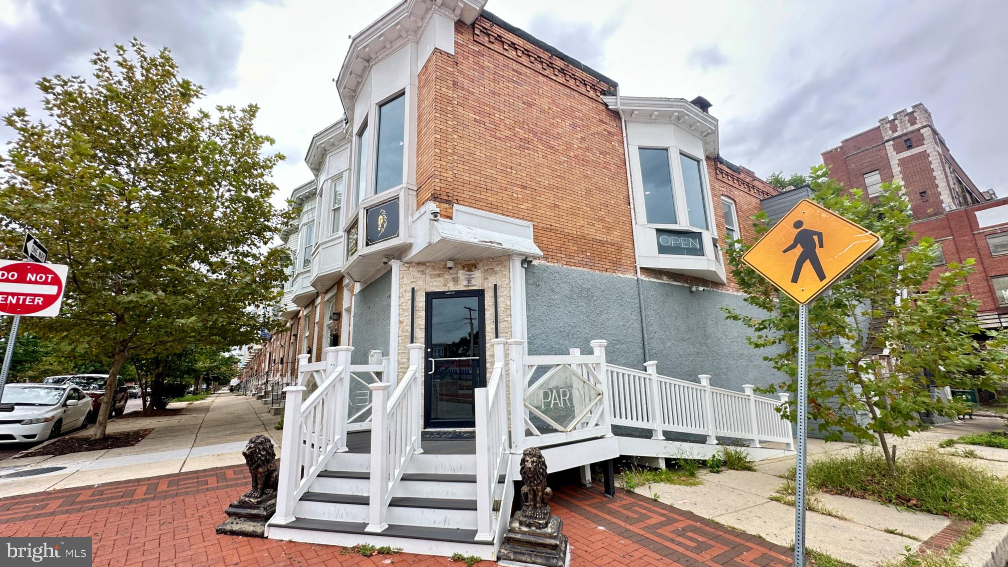 500 S LEHIGH STREET