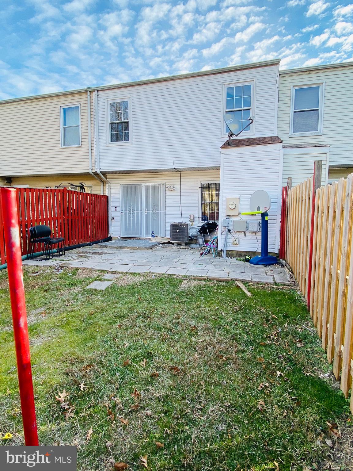 LONDON WOODS - Residential