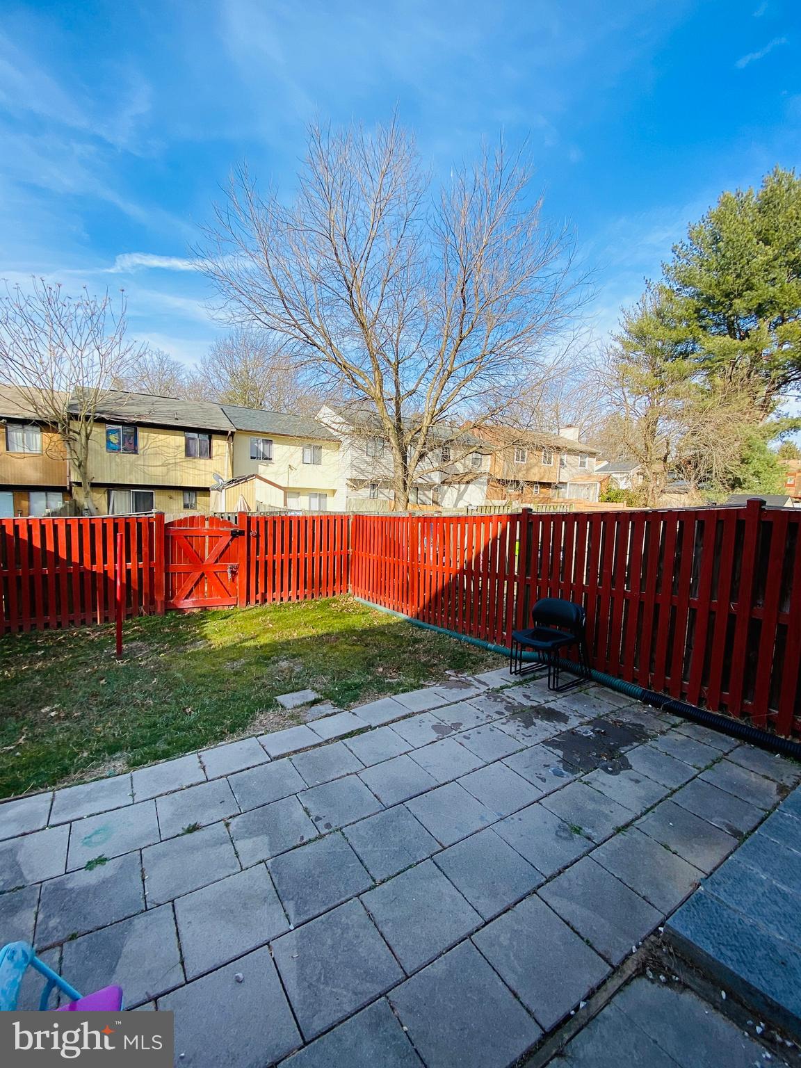 LONDON WOODS - Residential