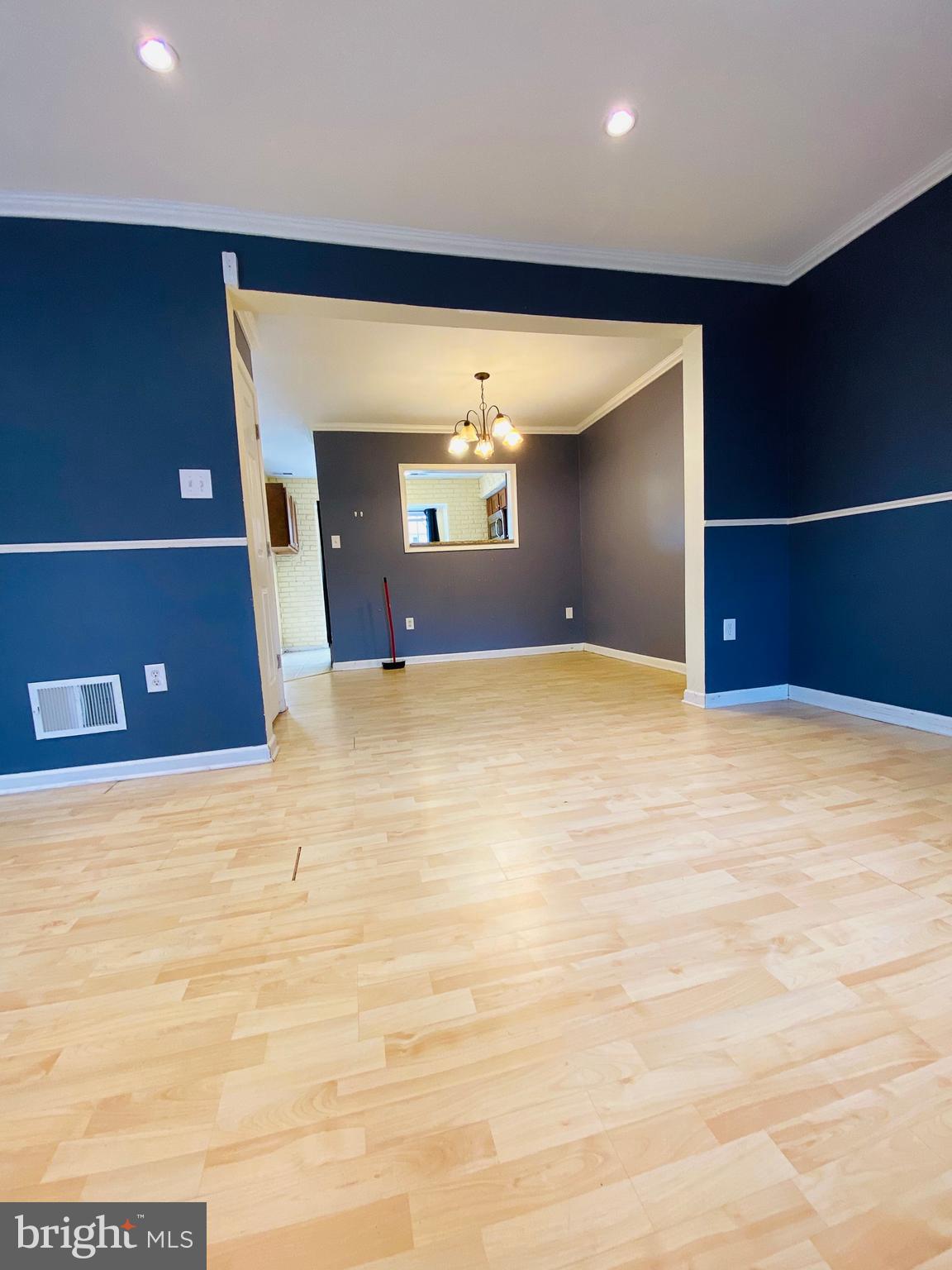 LONDON WOODS - Residential