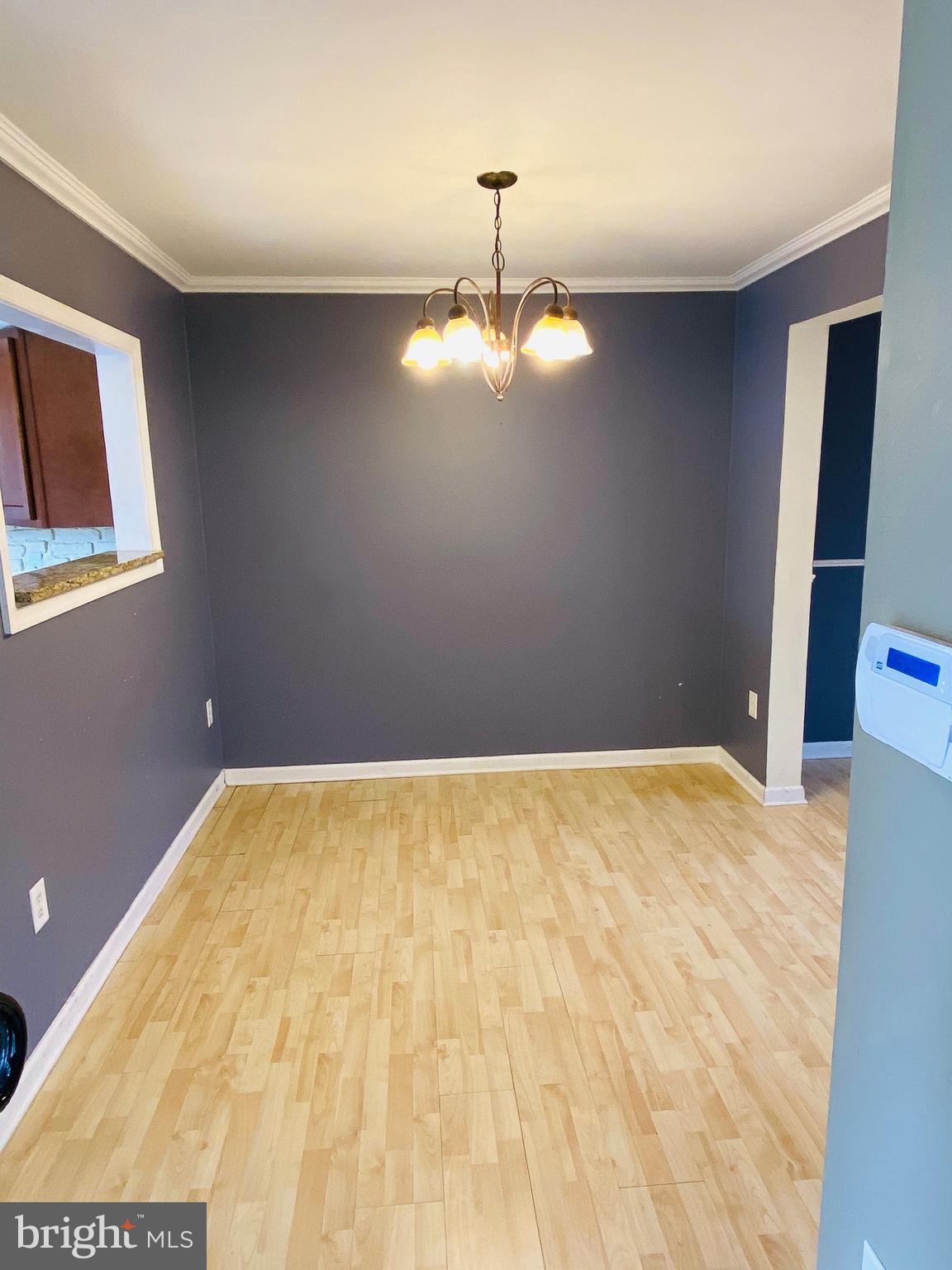 LONDON WOODS - Residential