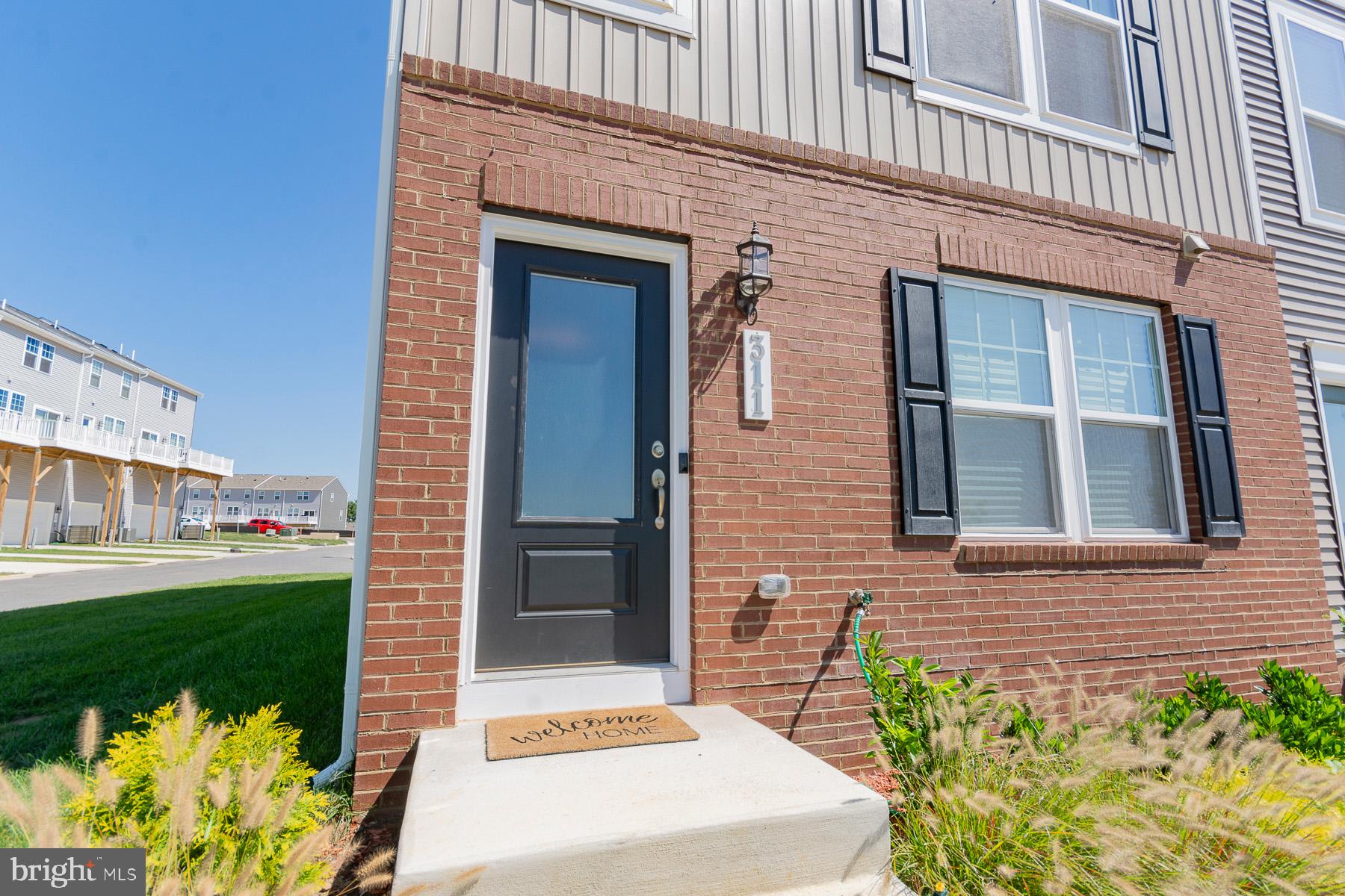 PRESIDENTS POINTE - Residential Lease