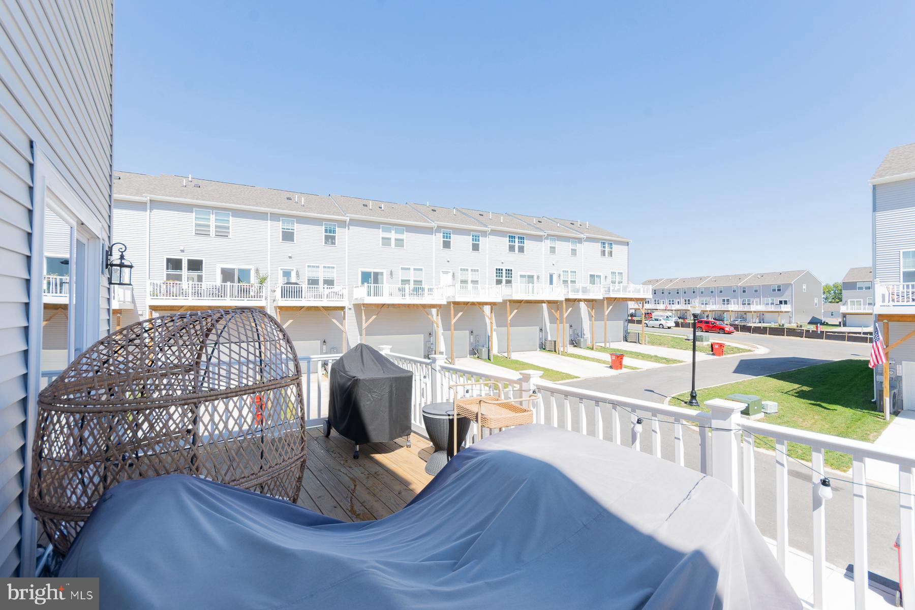 PRESIDENTS POINTE - Residential Lease