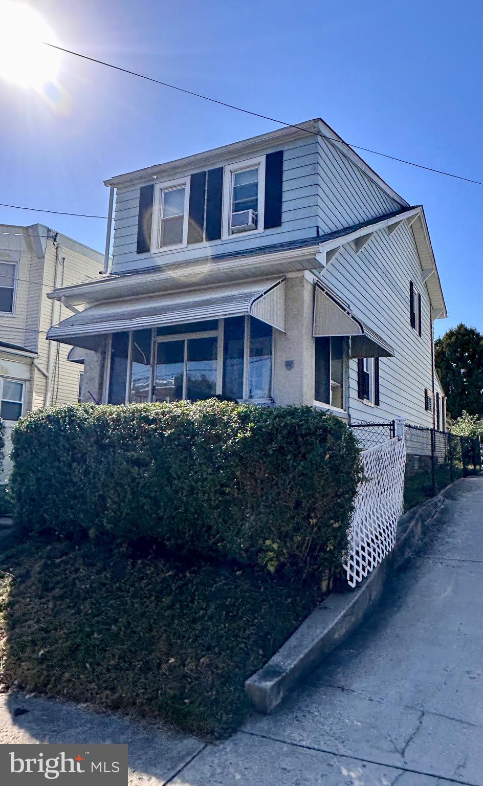 FOX CHASE - Residential