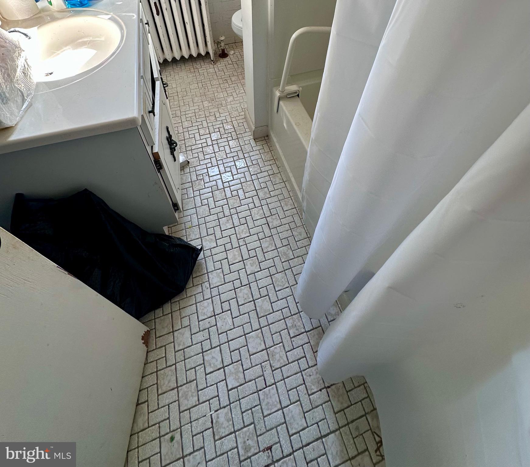 FOX CHASE - Residential