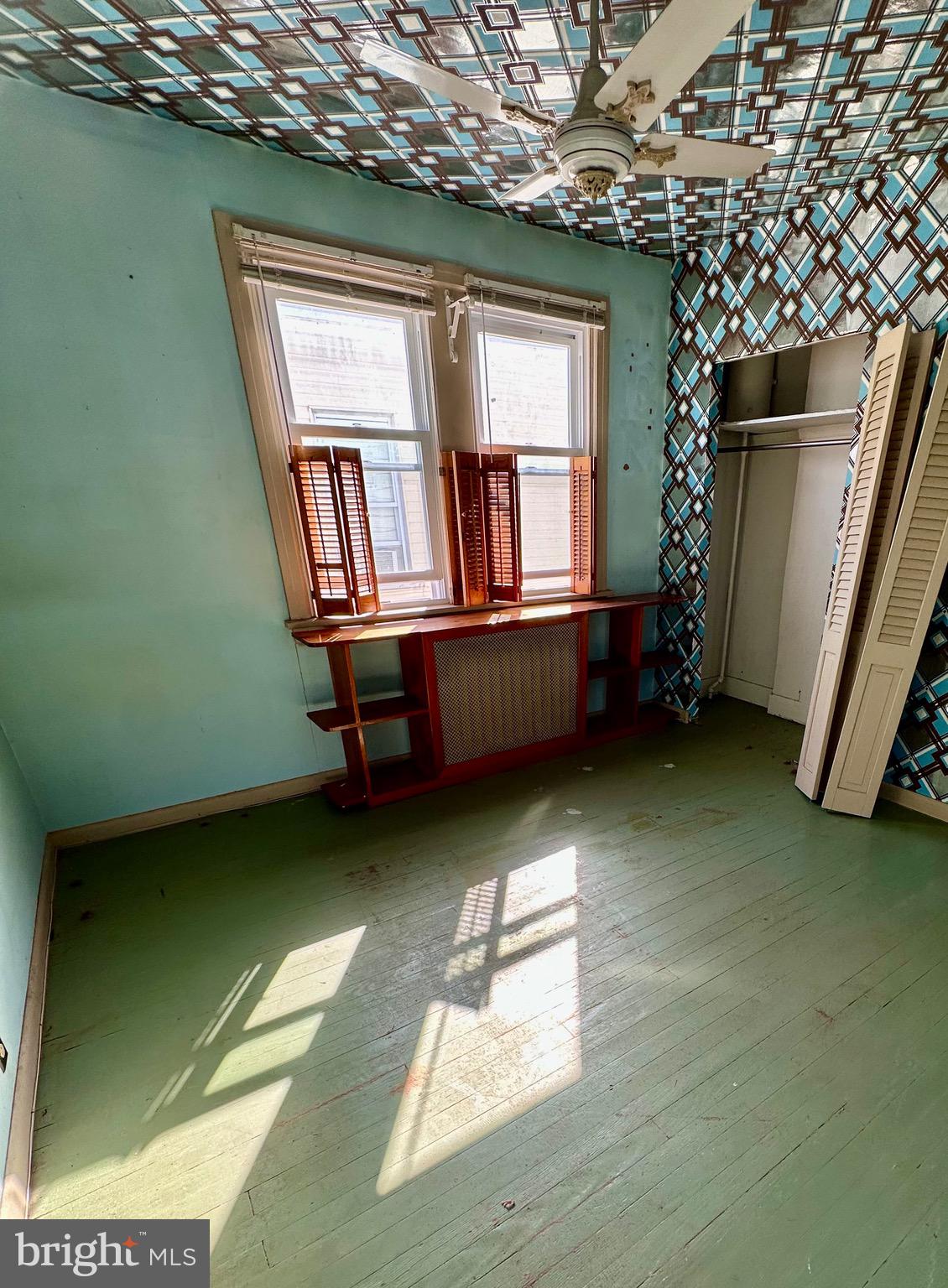 FOX CHASE - Residential