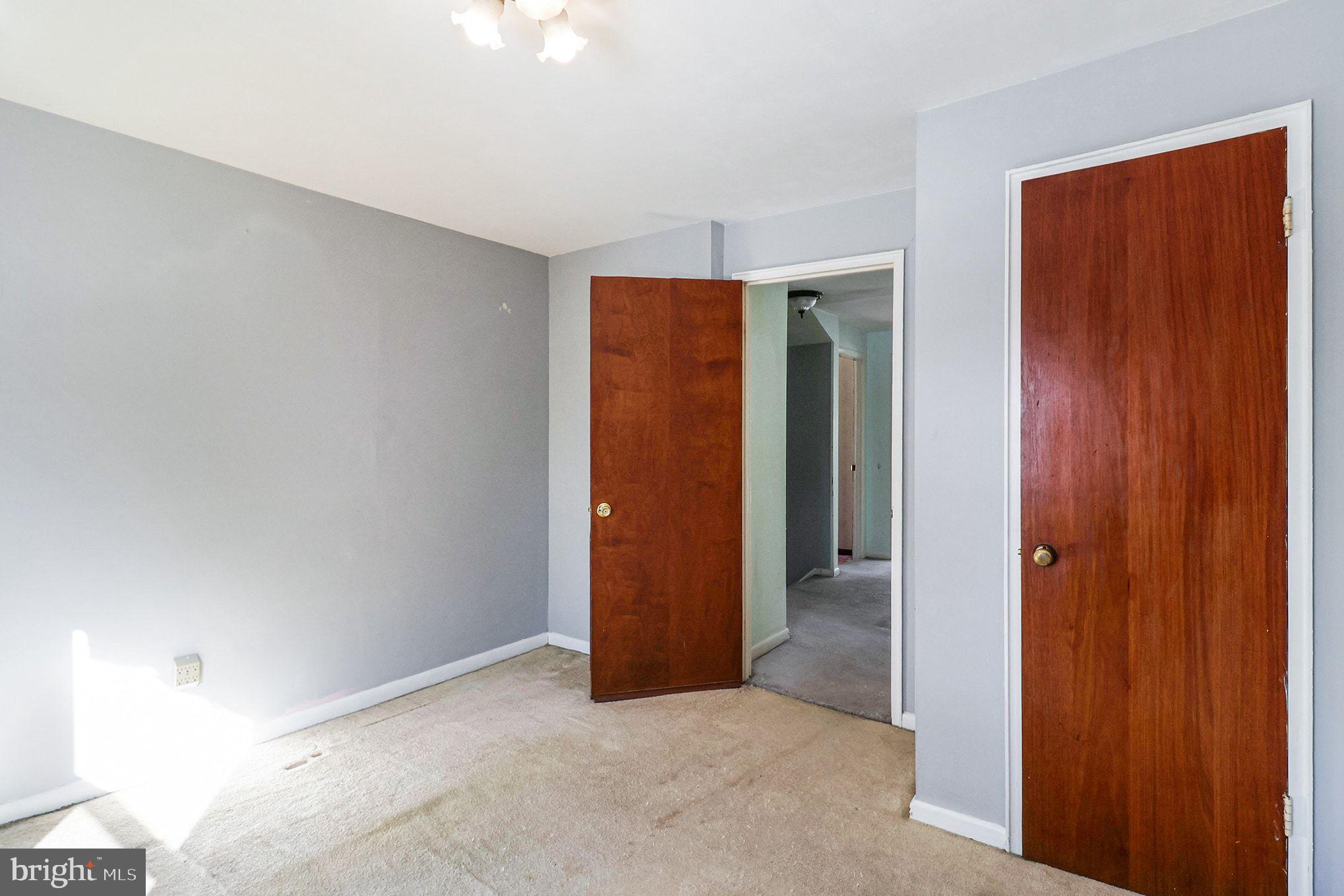 WHITE MARSH MDWS - Residential