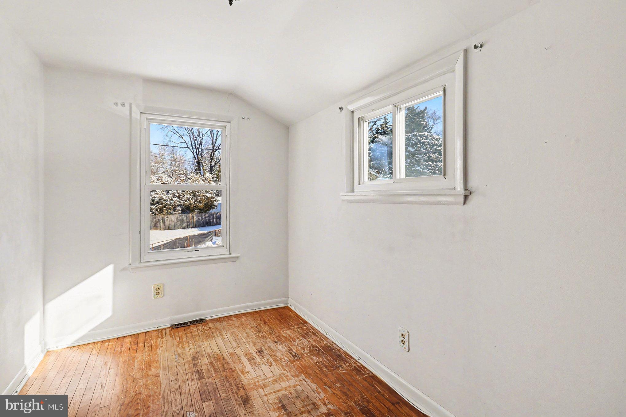 WHITE MARSH MDWS - Residential