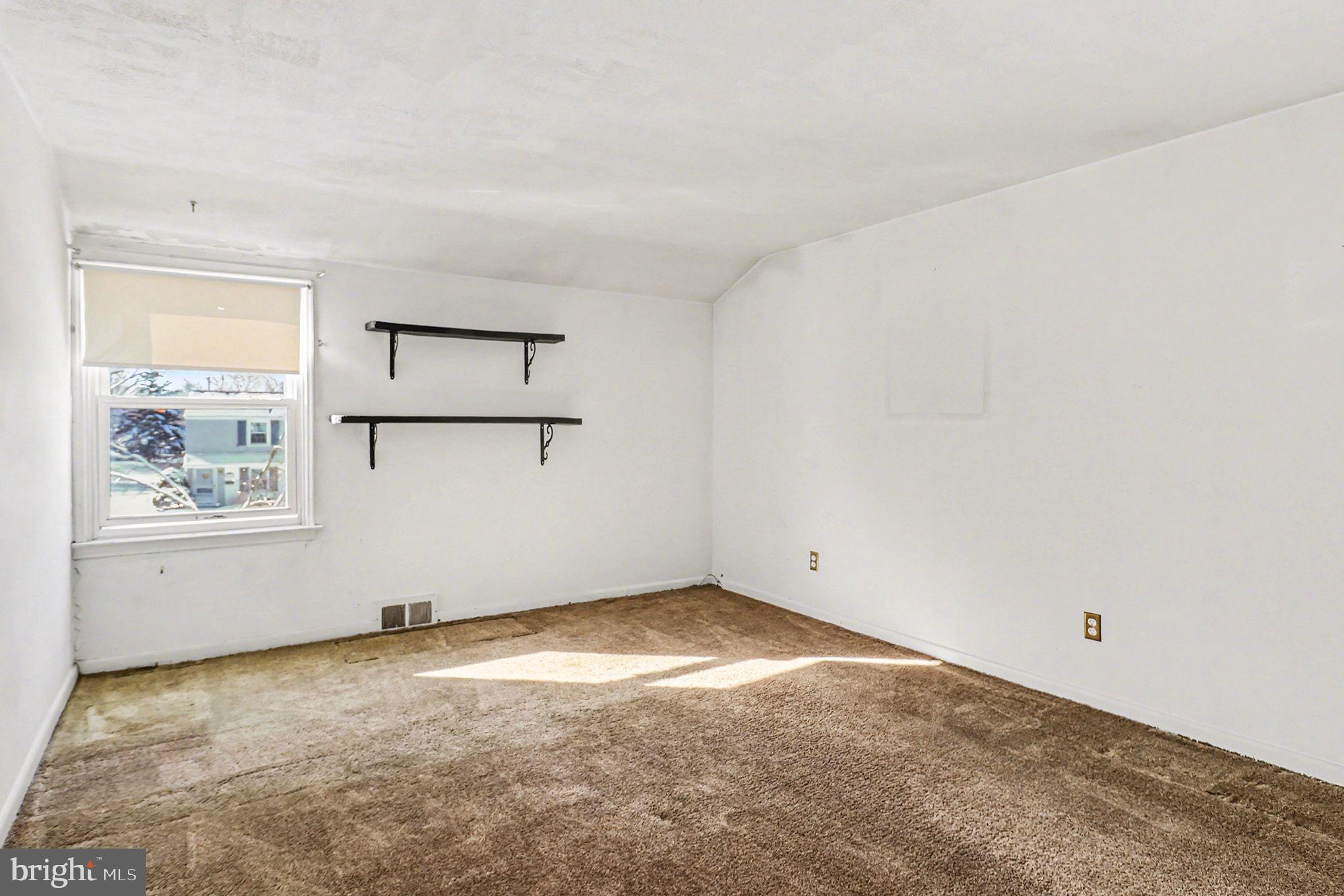 WHITE MARSH MDWS - Residential