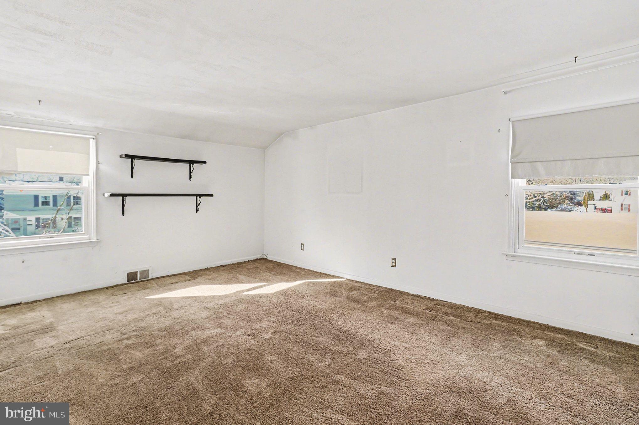 WHITE MARSH MDWS - Residential