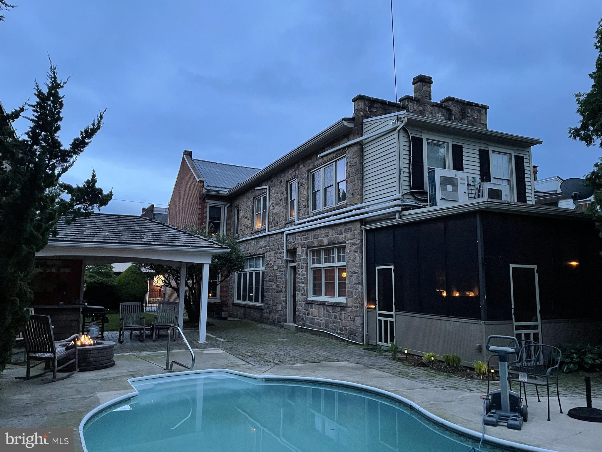 LEWISTOWN BORO - Residential