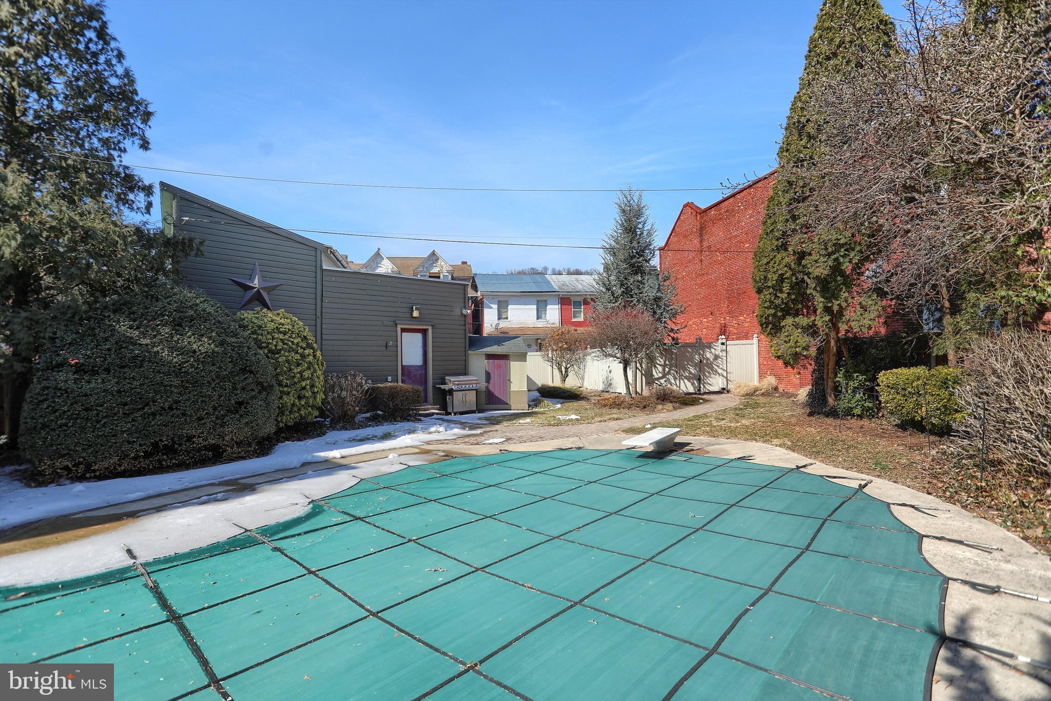 LEWISTOWN BORO - Residential