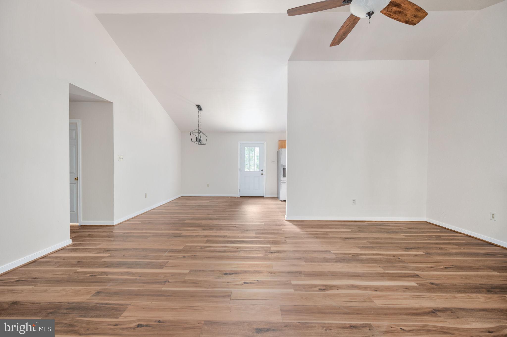 LOUISA - Residential