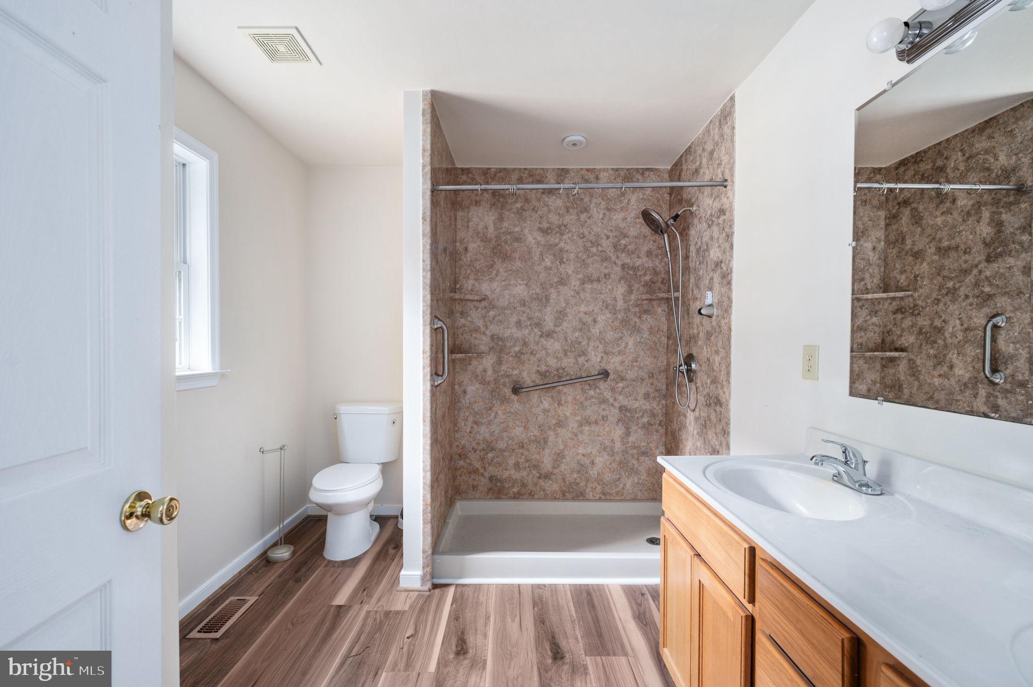 LOUISA - Residential