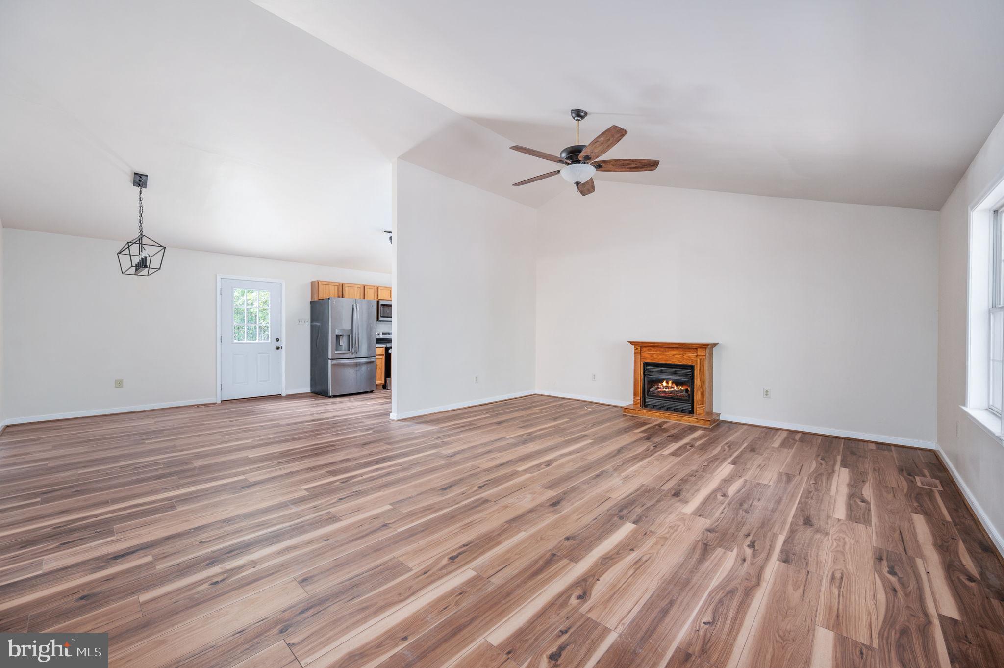 LOUISA - Residential