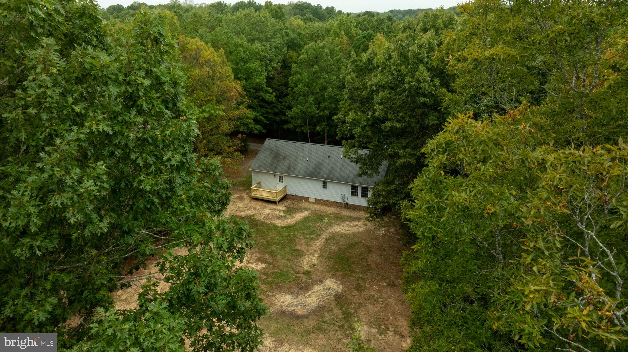 LOUISA - Residential