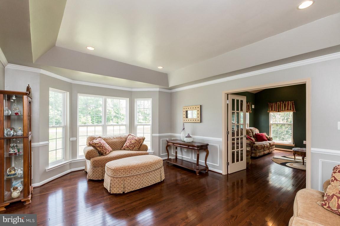 BEN OAKS - Residential