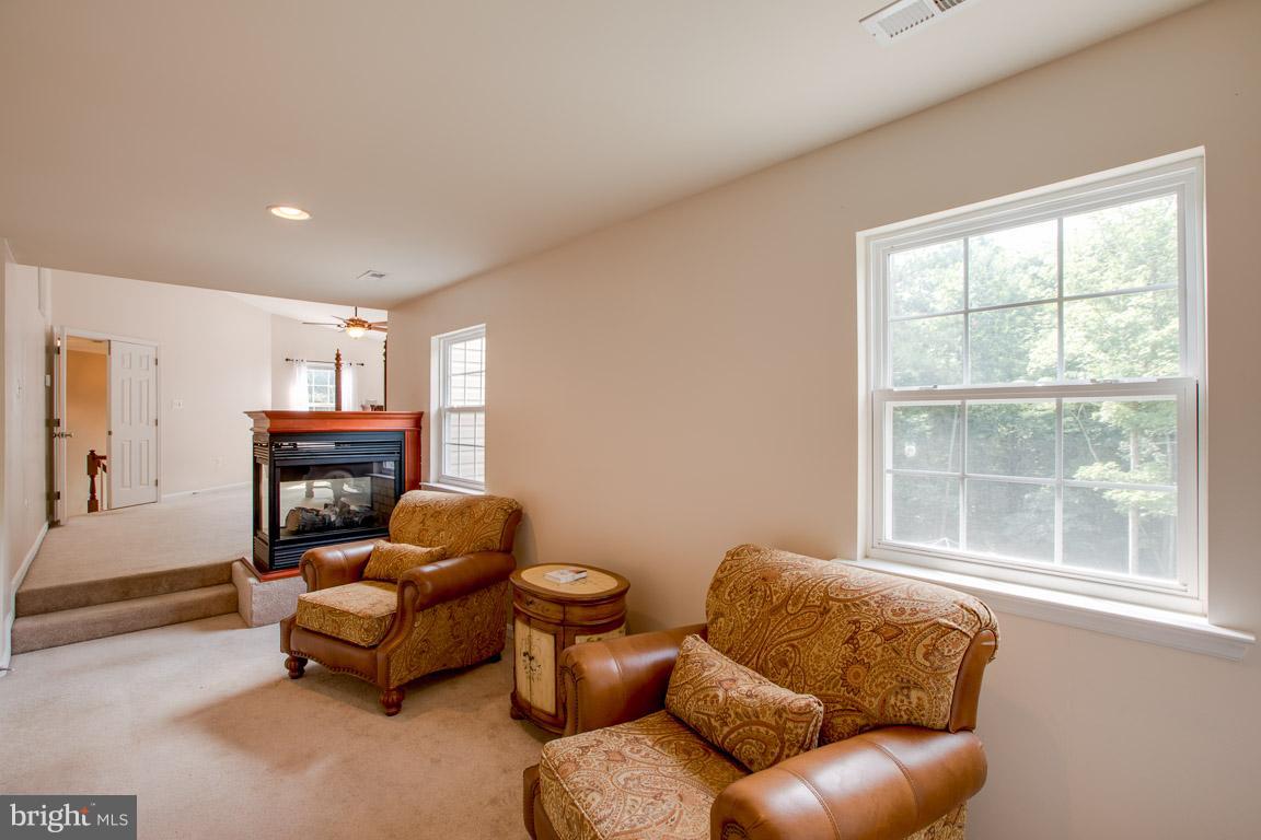 BEN OAKS - Residential