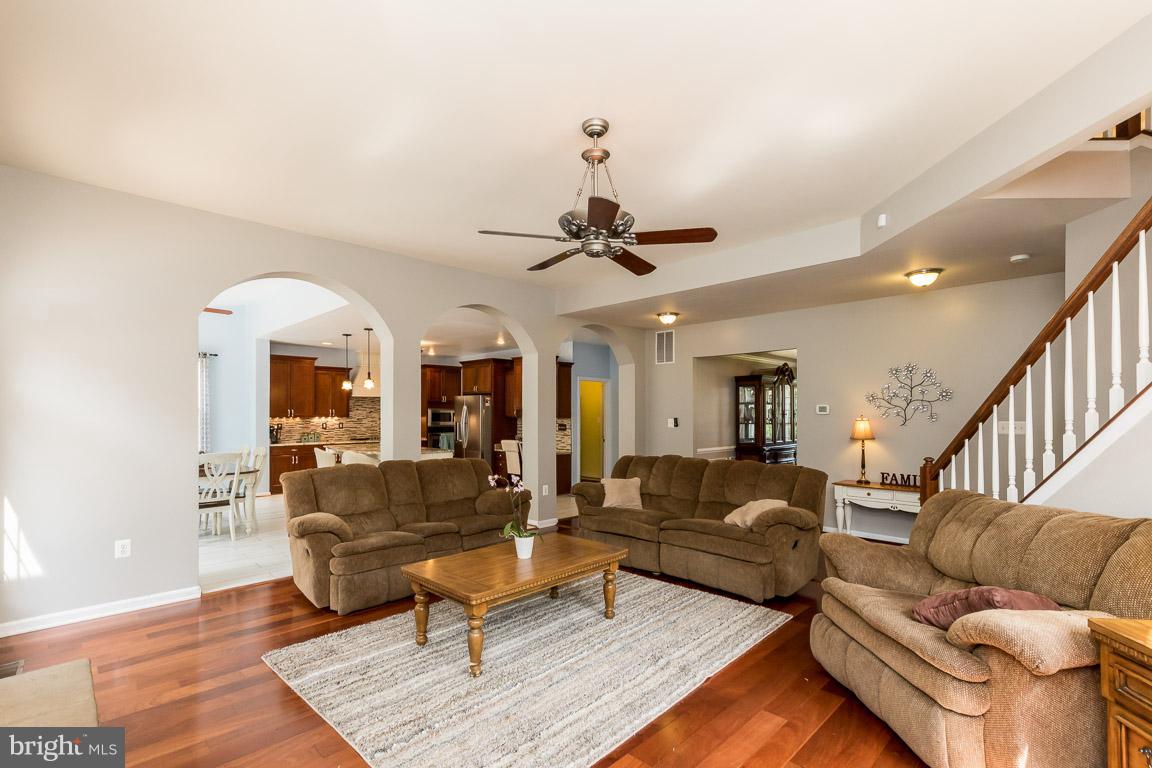 BEN OAKS - Residential