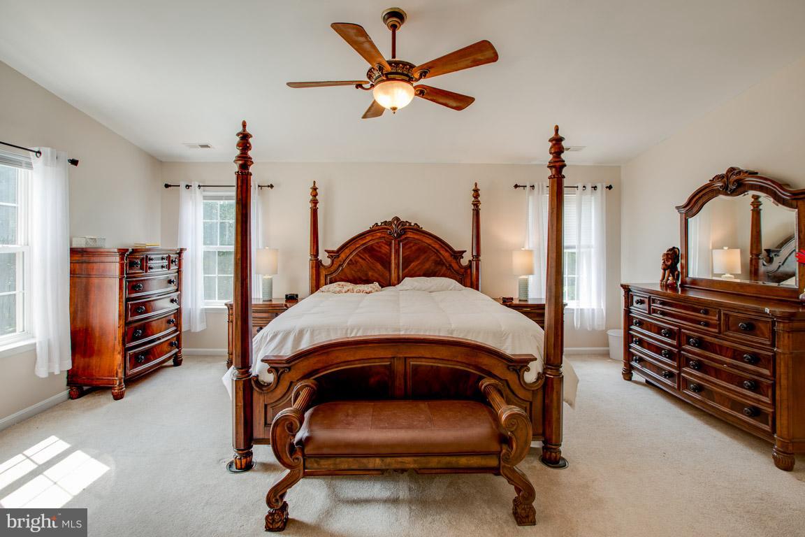 BEN OAKS - Residential